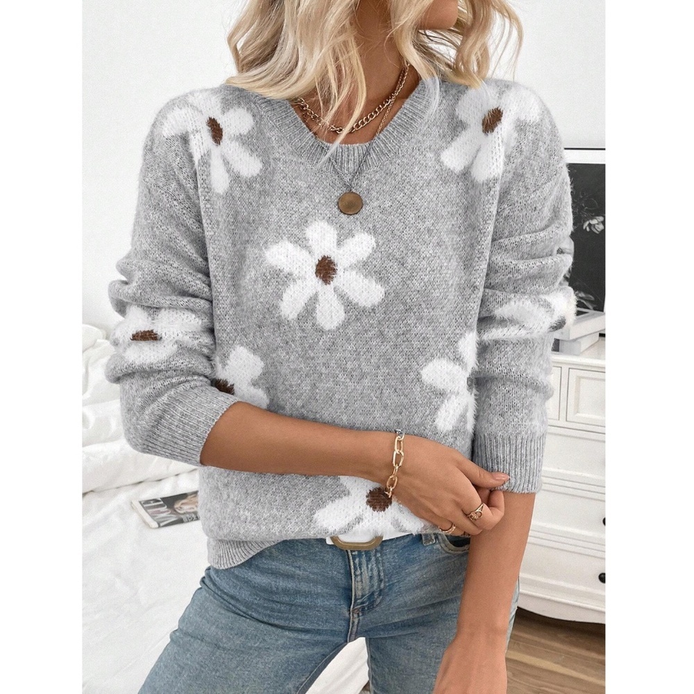 Grey Pullover Sweater Knit Flower Textured Button Front